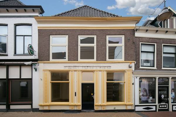 Winkelruimte Koningstraat 2 Steenwijk