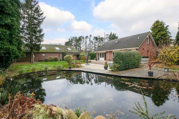 Bedrijfsruimte Zuiderdiep 465 Valthermond