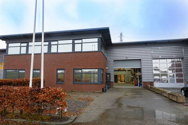 Bedrijfsruimte Angstelkade 2 a 3. 15 Nieuwersluis