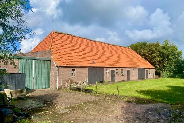 Agrarisch bedrijf Tragel Oost 8 Schoondijke