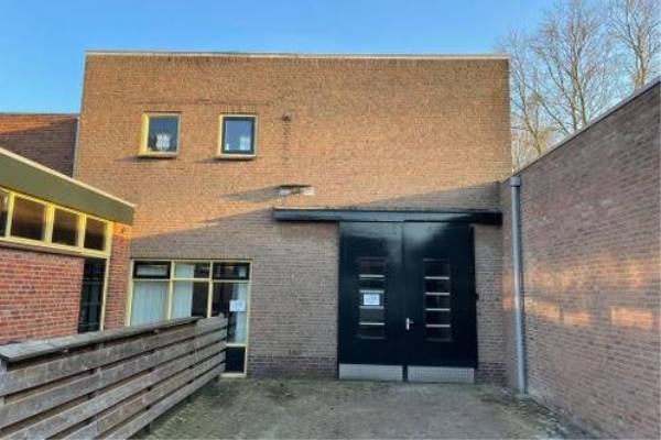 Bedrijfsruimte Beatrixstraat 34A Beneden-Leeuwen