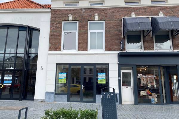 Winkelruimte Oost-Voorstraat 15 Oud-Beijerland