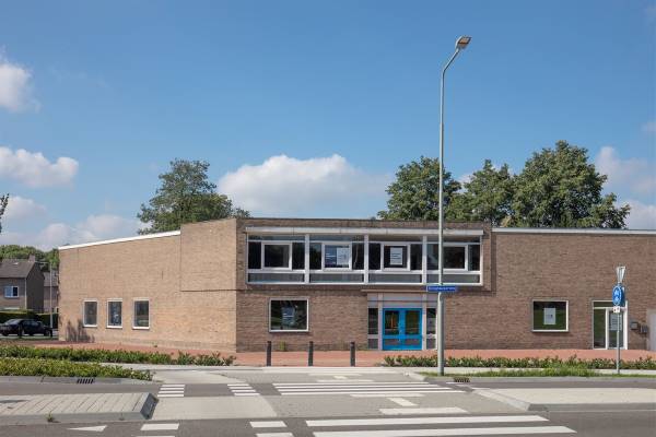 Winkelruimte Einighauserweg 15 Geleen