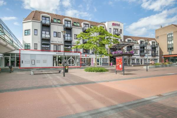 Winkelruimte Onderdoor 13 Houten