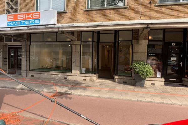 Winkelruimte Laan van Nieuw-Oost-Indi&#235; 100 Den Haag