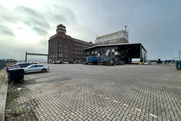 Kantoorruimte Sluispolderweg 53 Zaandam