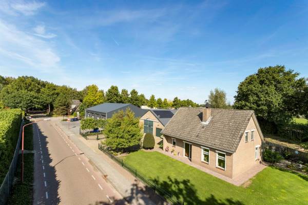 Bedrijfsruimte Laguitensebaan 64 Rijsbergen