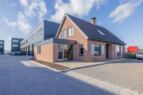 Bedrijfsruimte Cilinderweg 51 /43-U 22 Roelofarendsveen