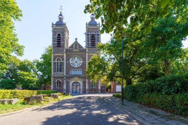 Maatschappelijk vastgoed Burchtstraat 2 Bunde