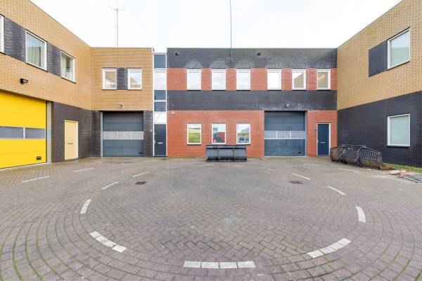 Bedrijfsruimte Julianaweg 139k Volendam