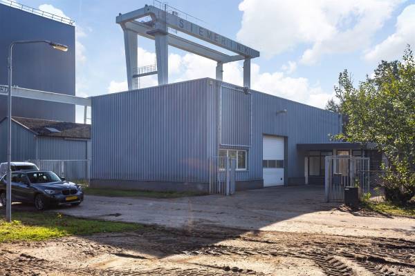 Bedrijfsruimte Parallelweg 1a Geertruidenberg