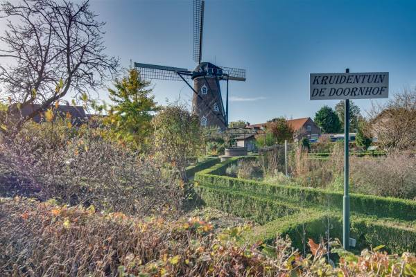 Bedrijfsruimte Doelenstraat 21 Hilvarenbeek