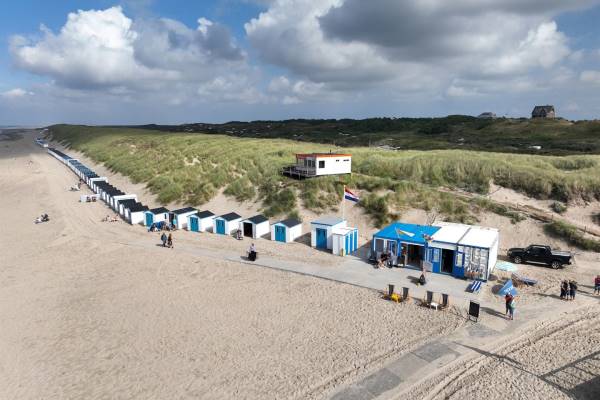 Verhard buitenterrein Badweg 202 De Koog
