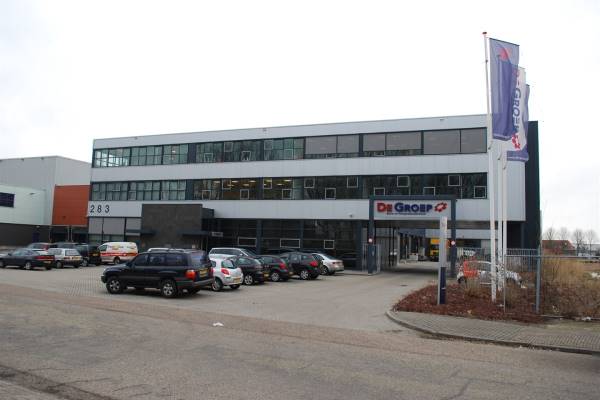 Bedrijfsruimte Hoge Rijndijk 287 Zoeterwoude