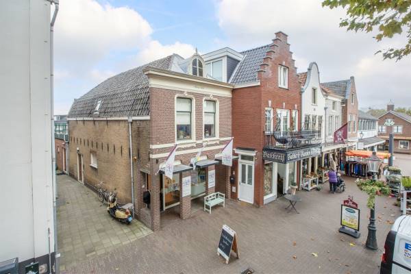 Winkelruimte Dorpsplein 10 Stolwijk