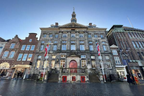 Winkelruimte Markt 1a Den Bosch