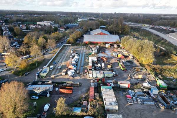 Verhard buitenterrein Terbregseweg 111 Rotterdam