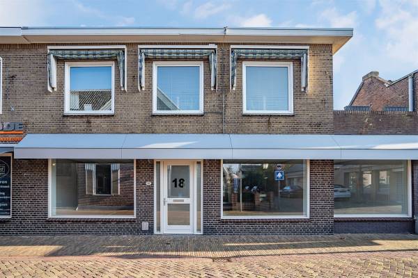 Winkelruimte Burgemeester Roosstraat 18 Lekkerkerk