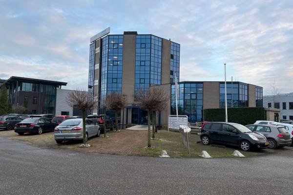 Kantoorruimte Kade 42B Hardinxveld-Giessendam