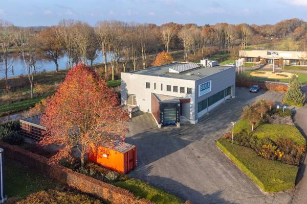 Bedrijfsruimte Douwenmaat 6 Meppel