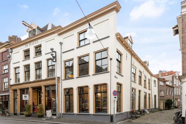 Winkelruimte Rodetorenstraat 1 Zutphen