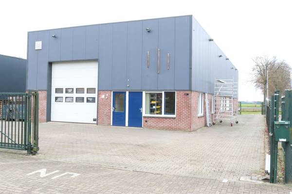 Bedrijfsruimte Ambachtsstraat 40 Nieuw Heeten