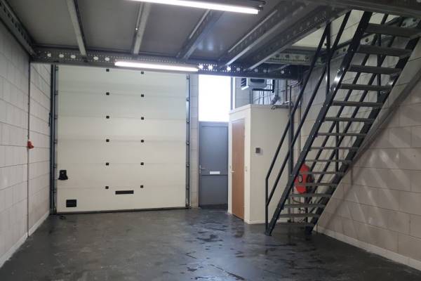 Bedrijfsruimte Zadelmakerstraat 5 Hoogvliet Rotterdam