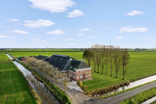 Agrarisch bedrijf Washuisterweg 3 Ten Boer