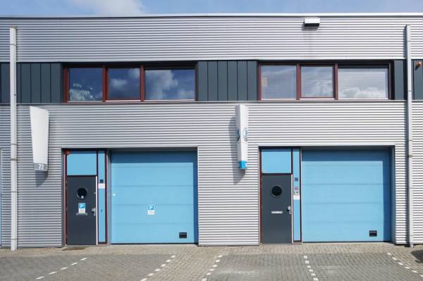 Bedrijfsruimte Veenderveld 70 Roelofarendsveen