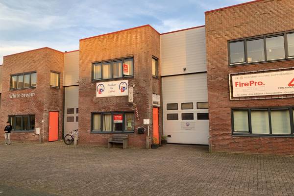 Bedrijfsruimte Laurens Jzn. Costerstraat 13c Oud-Beijerland