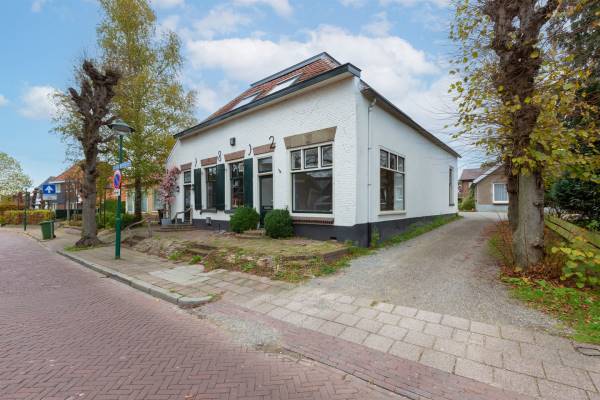 Winkelruimte Dorpsstraat 2 Garderen