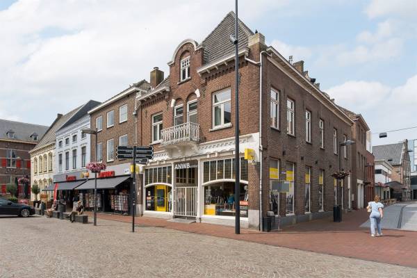 Winkelruimte Markt 15 Weert