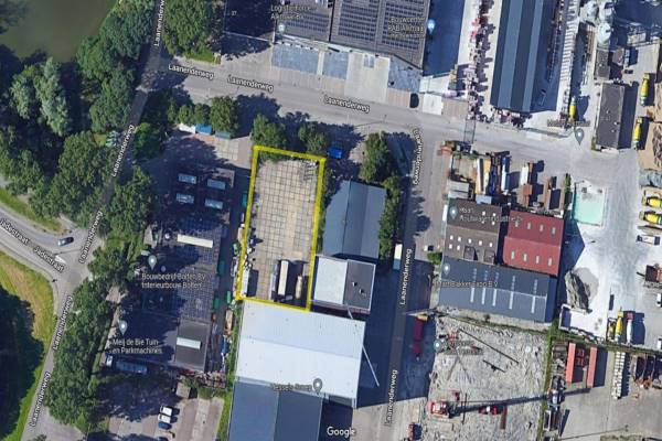 Verhard buitenterrein Laanenderweg 63 Alkmaar