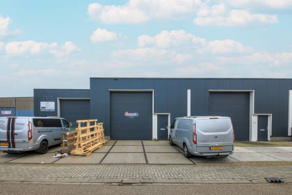 Bedrijfsruimte Zomerdijk 17 Zaandam