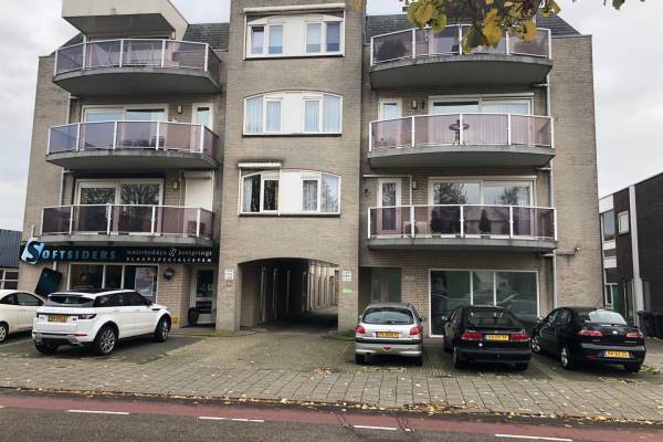 Winkelruimte Hoofdweg 1290 Nieuw-Vennep