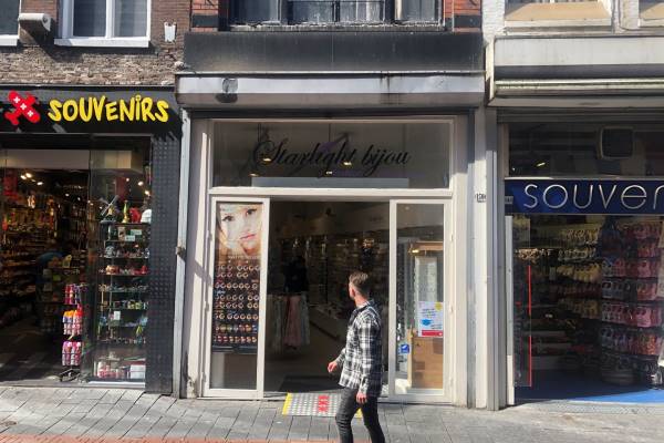 Winkelruimte Nieuwendijk 150 Amsterdam