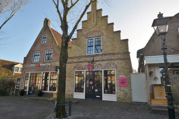 Winkelruimte Oosterburen 38b Midsland