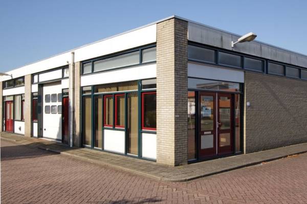 Bedrijfsruimte Newtonweg 109 - 111 Zwolle