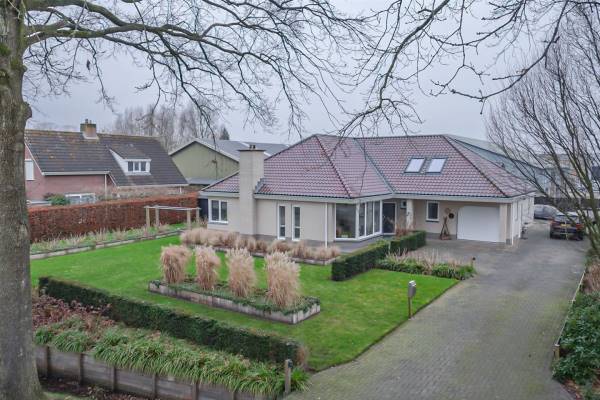 Bedrijfsruimte Meeleweg 54 Nieuwleusen
