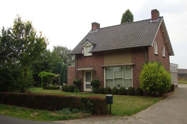 Agrarisch bedrijf Hoogeindseweg 2 Leende