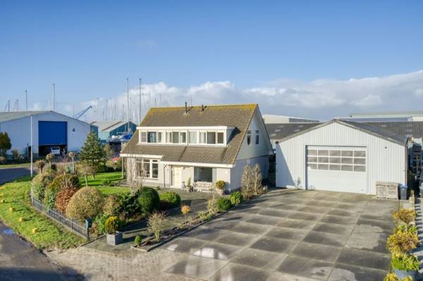 Bedrijfsruimte Strânwei 10b Makkum