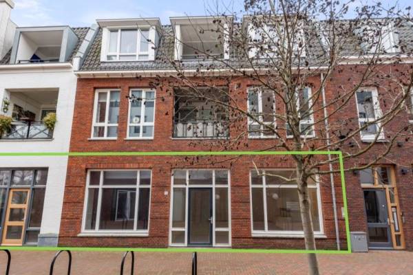 Winkelruimte Dorpsplein 6 - 8 Renswoude