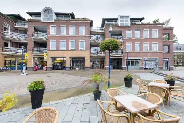 Winkelruimte De Nieuwe Poort 8- 14 Woudenberg