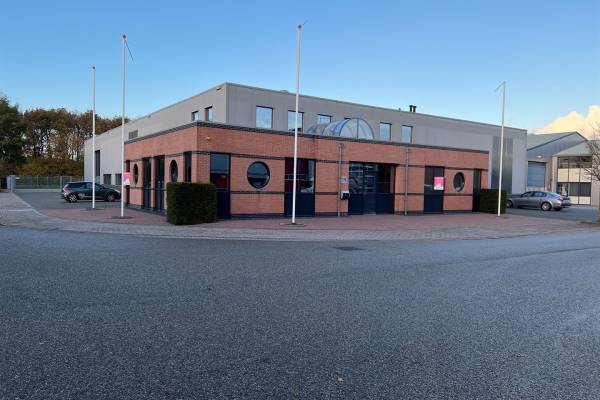 Bedrijfsruimte Ondernemersweg 19 Holten
