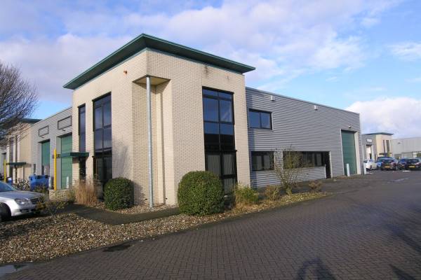 Bedrijfsruimte Amp&#232;restraat 8F Tiel