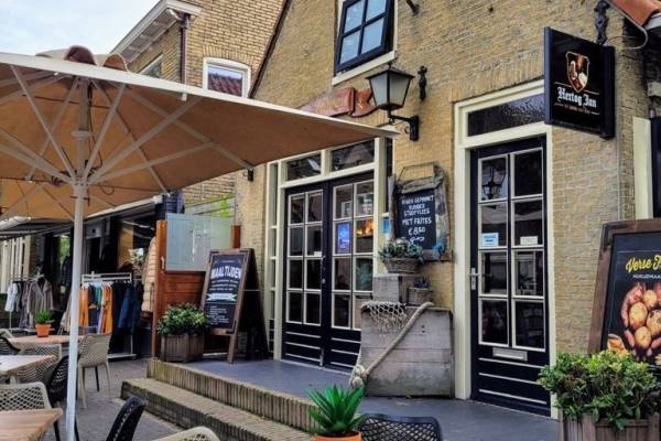 Horecagelegenheid Oosterburen 18 Midsland