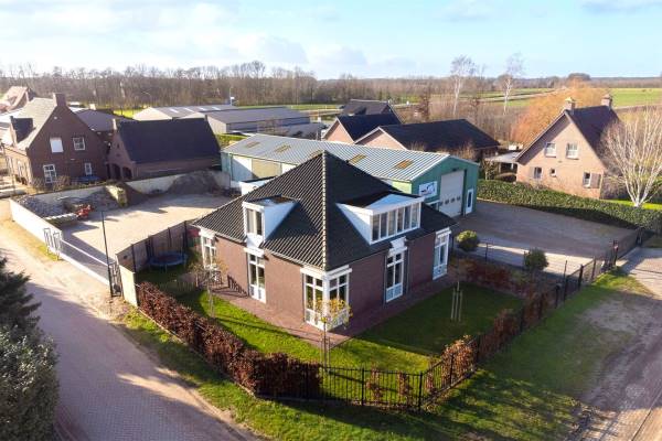 Bedrijfsruimte Looi 1c Oeffelt