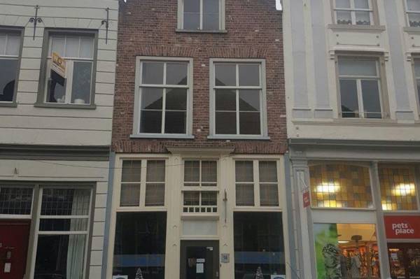 Winkelruimte Rogstraat 16 Grave