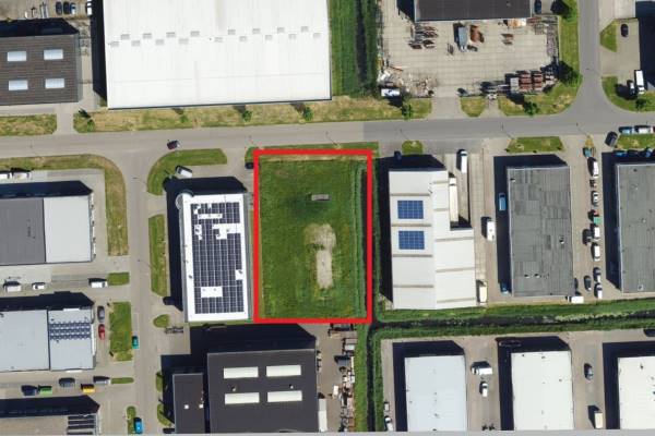 Verhard buitenterrein De Dolfijn 41 Enkhuizen