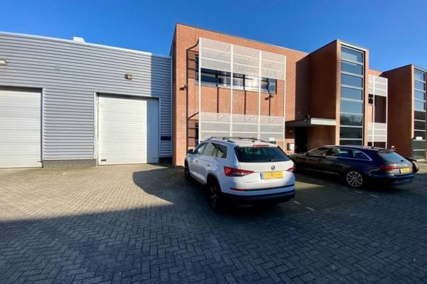 Bedrijfsruimte Laarakkerweg 8 Oisterwijk